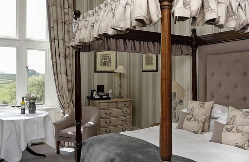 Settle Hotel | Falcon Manor Hotel