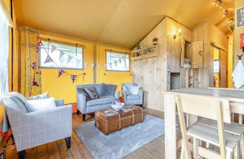 Foxley House | Fallow - Uk47397