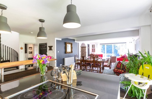 Drymen Cottage | Family Friendly Refurbished Detached Country Cottage set in Castle Grounds