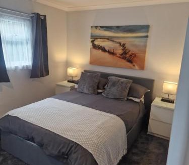 Beadnell House | Farne Lodge