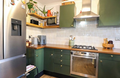Farnham Cottage | FARNHAM PARK APARTMENT, family friendly in Farnham
