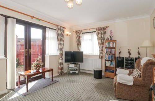 Burnham-on-Sea House | Fatima