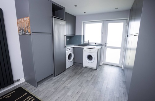 Keswick House | Fellside Hideaway - sleeps 6 guests in 3 bedrooms