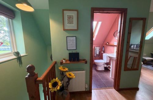 Bexhill-on-Sea Apartment | Fermain Lodge Countryside retreat, Peaceful Apartment with Gated Parking