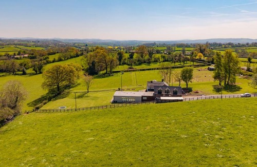 Little Cowarne House | Ferny Retreat