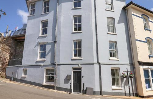 Dartmouth House | Ferryside