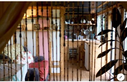 Saint Kew House | Field Hut