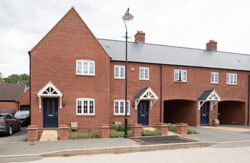 Brackley House | Field View