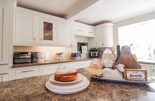 Forsbrook Cottage | Fields Farm