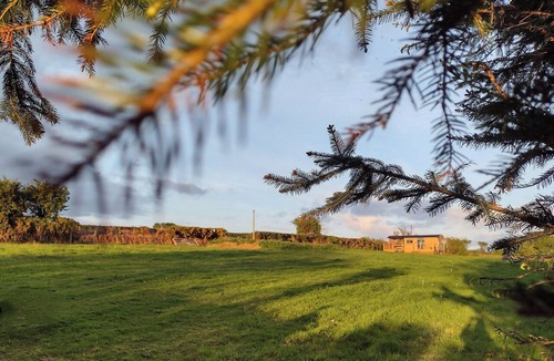 Llansantffraed Cottage | Fir Tree Shepherd's Hut