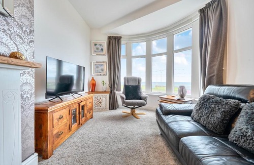 Bispham Apartment | First Floor 2-bed Apartment with Sea View