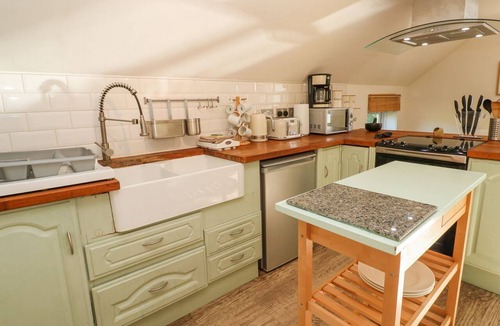 Truro Cottage | Five Elements Barn