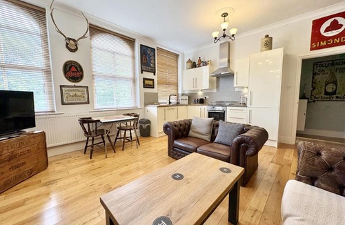 Shoscombe Apartment | Flat 1