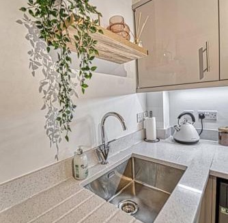 Nailsworth Apartment | Flat 1, Watledge House, Tewkesbury