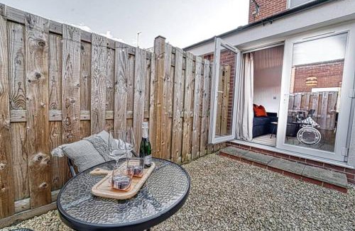 Nailsworth Apartment | Flat 1, Watledge House, Tewkesbury