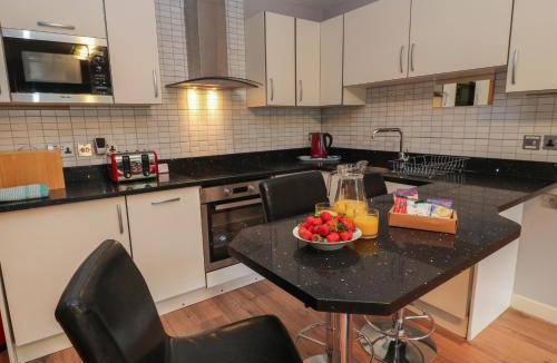 Sandbanks Apartment | Flat 5 Fairwinds