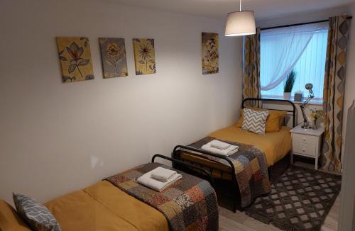 Doncaster Apartment | Flat 6 Corner House