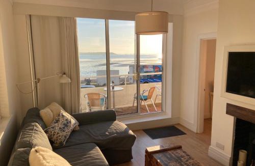 Sandbanks Apartment | Flat 7 Sand Acres