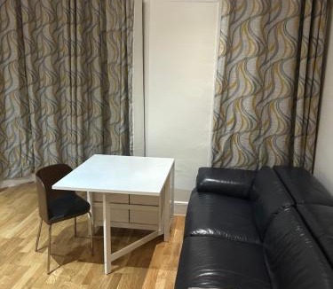 Moffat House | Flat