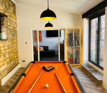 Newbottle House | Flaxstead Grange