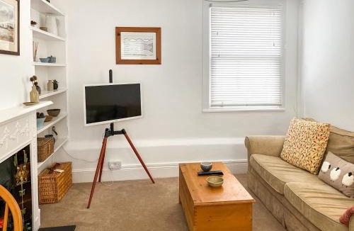 Eye House | Flock Cottage