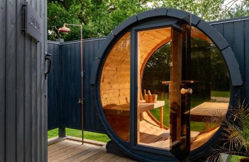 Malmesbury House | Foxes Den