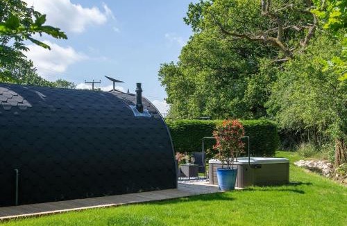 Malmesbury House | Foxes Den