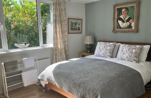 Helford Passage House | Fuchsia Cottage