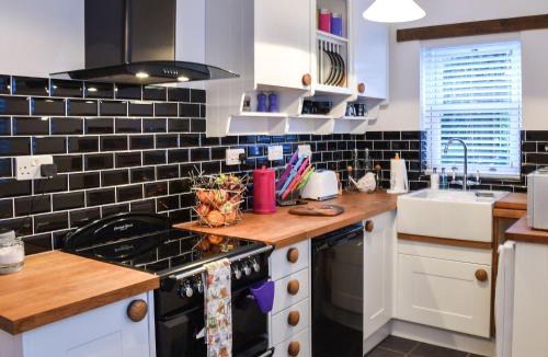 Sea Palling House | Fuchsia Cottage