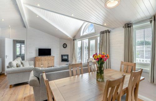 Willington House | Fuchsia Lodge
