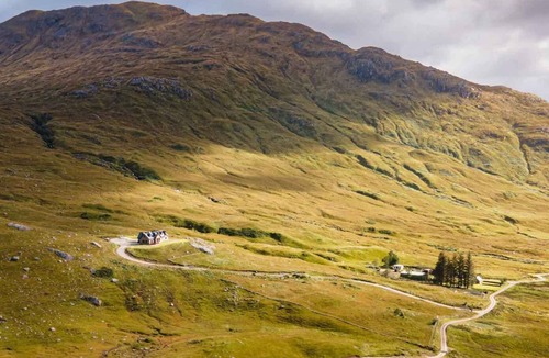 Spean Bridge House | Fully Catered Bespoke Highland Gatherings in a Stunning Wilderness Location