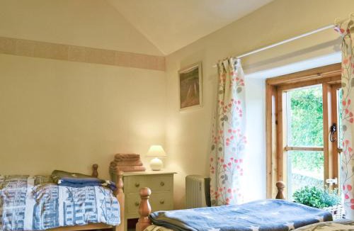 Leek House | Gable Cottage - E3386