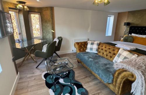 Llangollen House | Gamelin