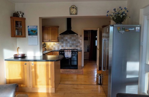 Chiddingfold House | Garden Retreat with Views and Parking