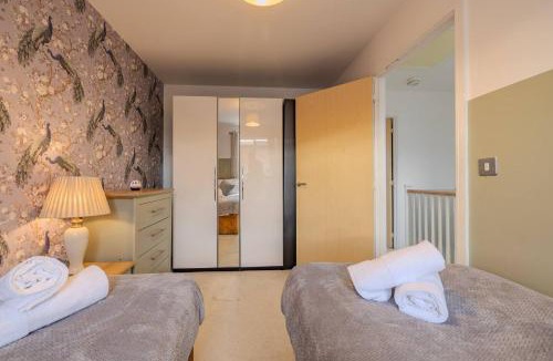 Manchester House | Gemstone Emerald - CoopLIVE - Etihad - Free Parking