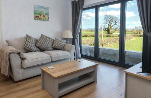 Tunstall House | Genesis