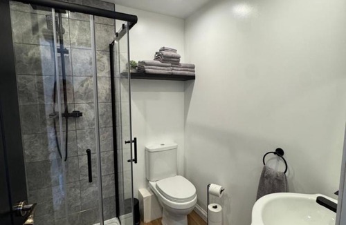 Peterhead Apartment | Gladstone Getaway