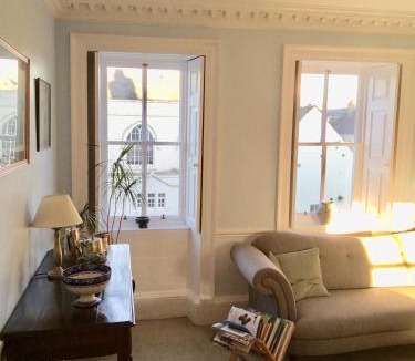 Kirkcudbright Bed & Breakfast | Gladstone House