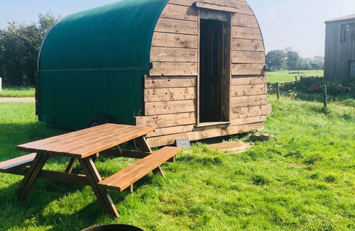 Compton Martin Apartment | Glamping Hut we call Arcs