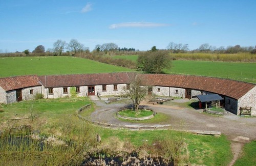 Compton Martin Apartment | Glamping Hut we call Arcs
