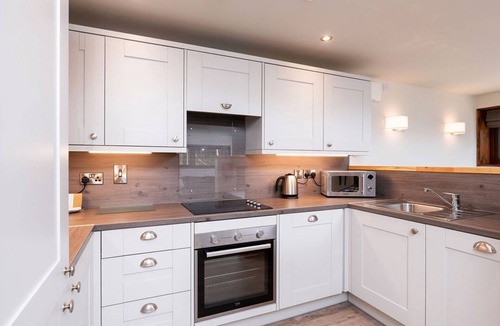 Peebles Cabin | Glentress Forest White Willow Premium, Peebles