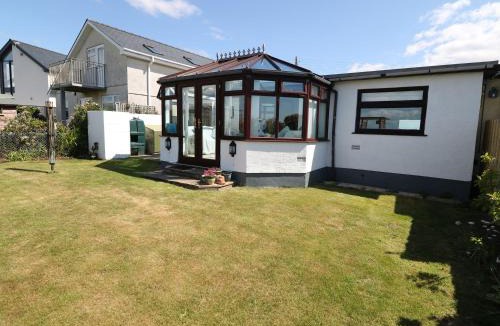 Llandanwg House | Goetra