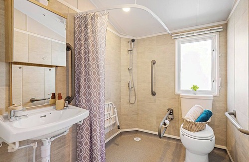 Aberystwyth House | Gold Accessible 2 Bed