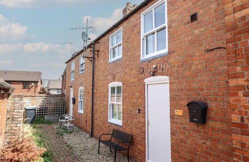 Spilsby House | Goldfinch
