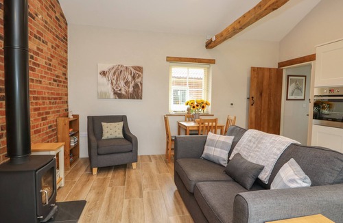 Spalding Cottage | Golson Stable