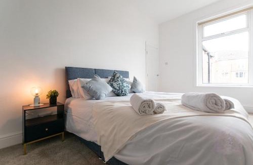 Leigh House | Gordan Villas