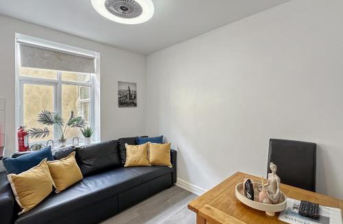 Bispham Apartment | Granada Apartments Queen's Promenade