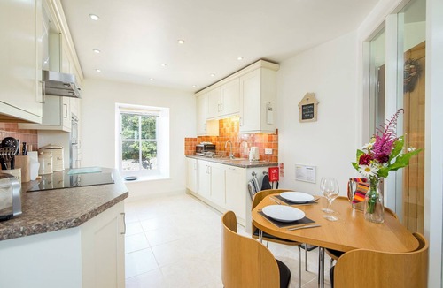 Solva House | Grassholm View, Holiday Property Llanunwas, Solva, Sleeps 2, 1 bedrooms, bathrooms