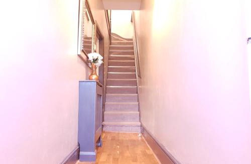West Thurrock House | Grays Rest Over, with free parking