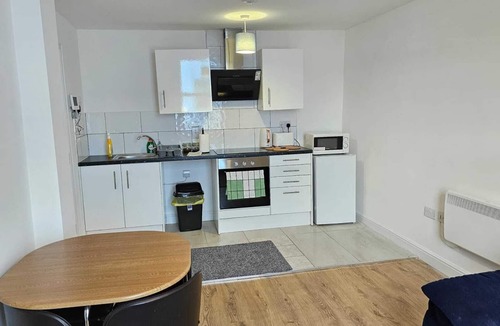Ilkeston Apartment | Great value Bath Street Apartment.